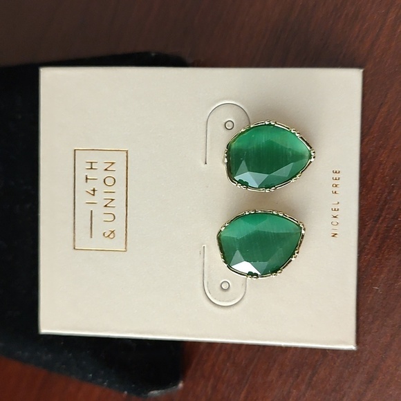 14th & Union Jewelry - 14TH and Union Asymmetrical Green Gem Post Earrings